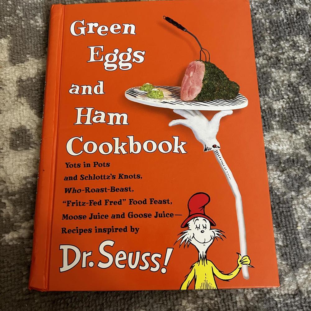 Dr Seuss Green Eggs and Ham Cookbook (Hardcover)